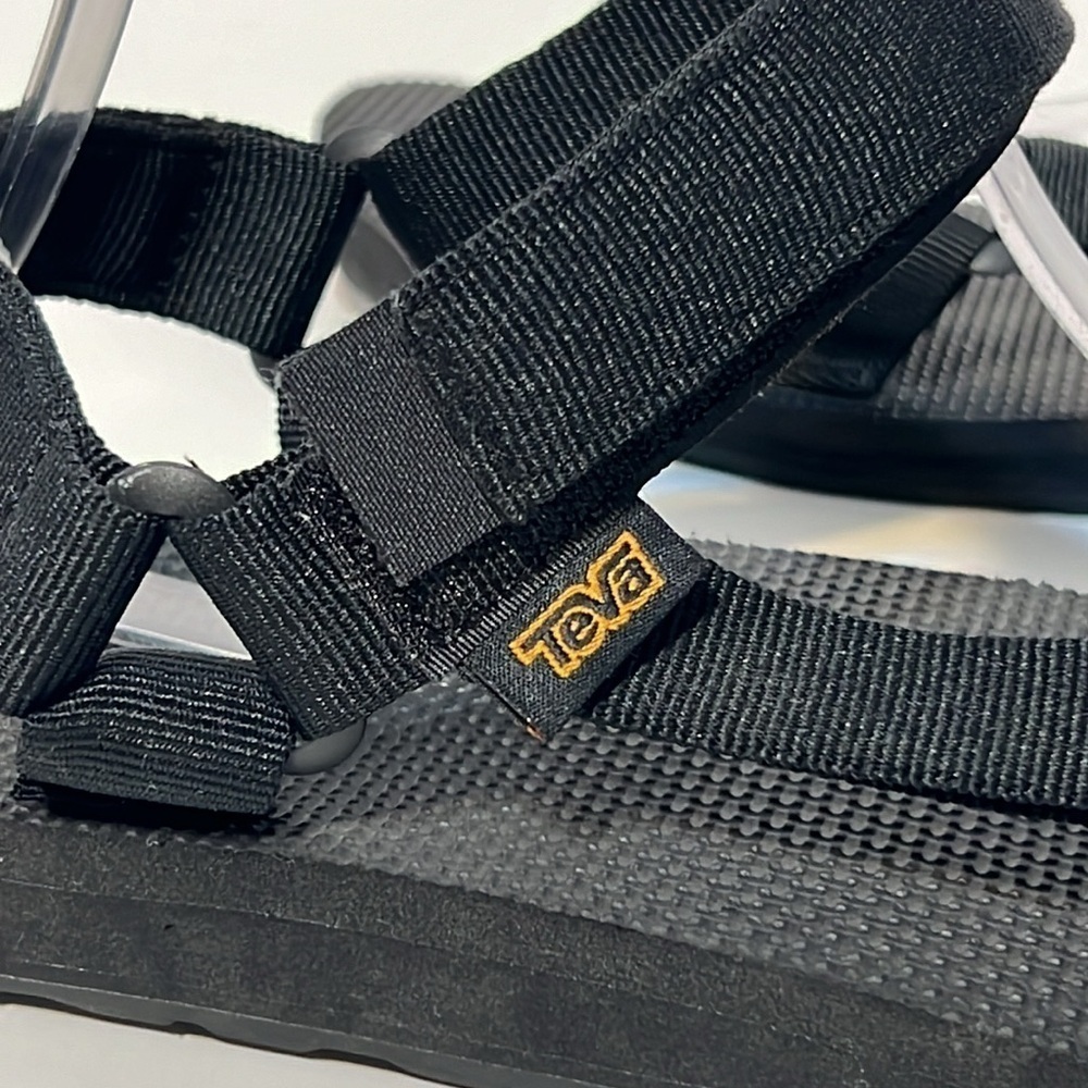 Teva Men’s Black Beach Sandals Size 13 - Picture 2 of 9